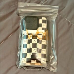 NWT Walli Bow Noir Magnetic Case for iPhone 16 Pro